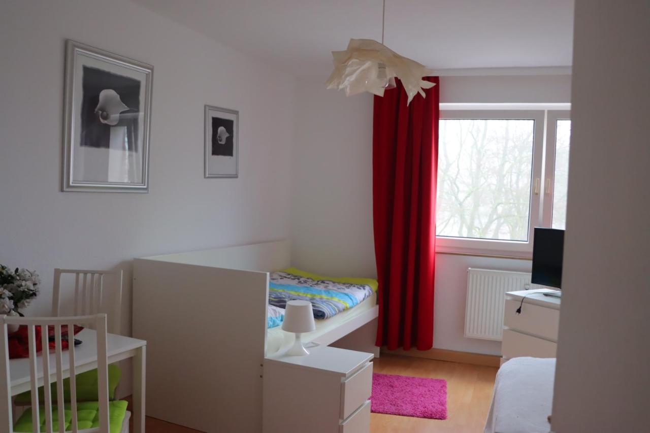 Zimmer Im Pott Schalke Гельзенкирхен Экстерьер фото